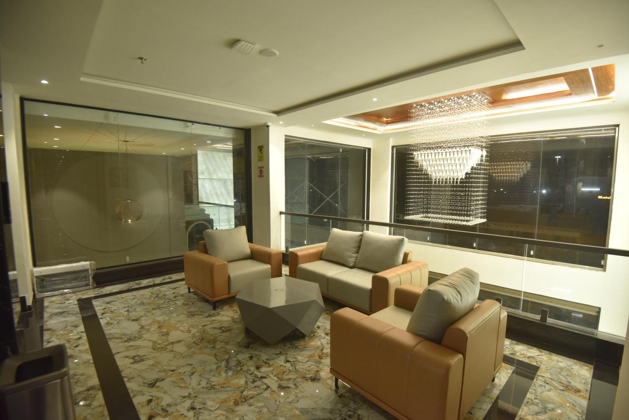 Kings Kraft Tremezzo Inn, Somnath Luaran gambar